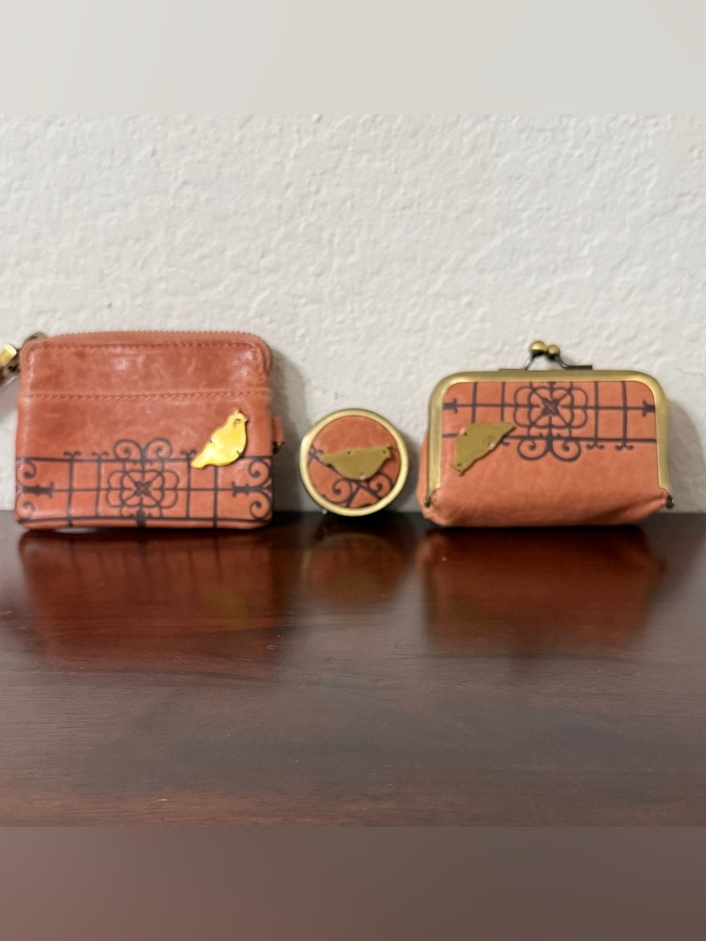 Women’s Fossil Purse Accessories. Tan with Bird Accent. EUC - Picture 9 of 16